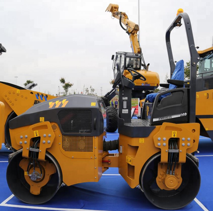 XCMG 4 ton Light double drum vibratory roller earth compactor machine XMR403 small road roller price